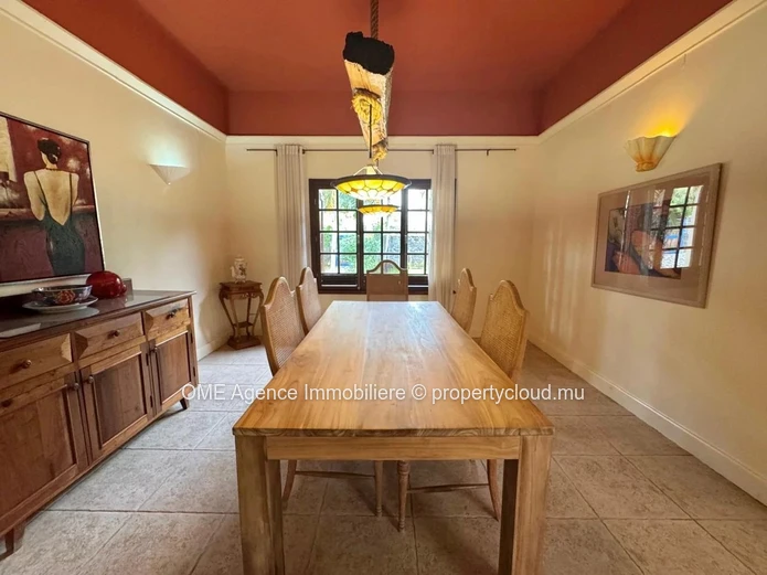Grande villa familiale 420 m² | Piscine & vue tourelle | Black Rock - Tamarin