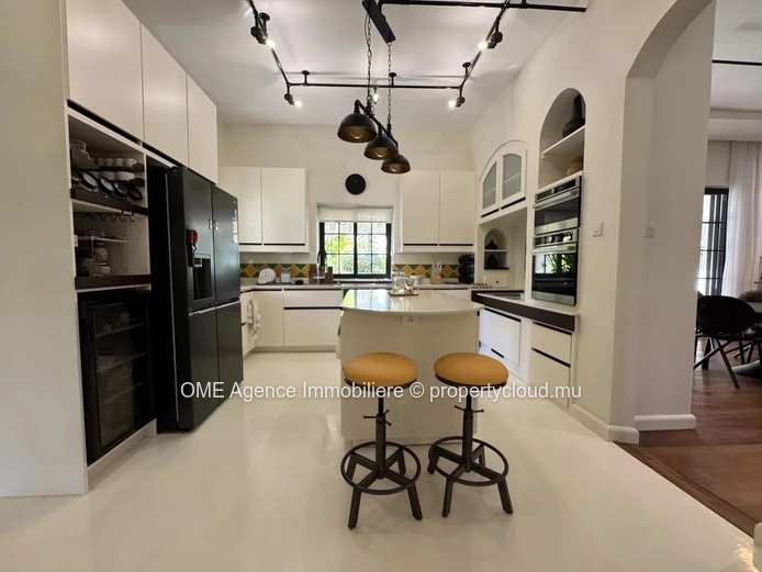 Villa neuve d'exception — 400 m² | 6 chambres | 5 salles de bains
