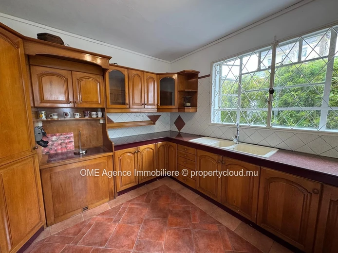 FLOREAL - - magnifique maison - 4 chambres