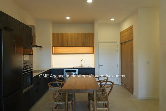 Appartement 3 Chambres avec Terrasse et Vue Montagne