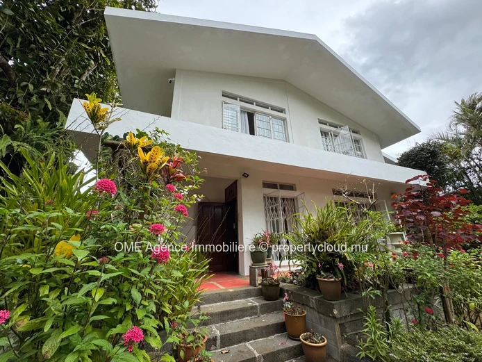 FLOREAL - - magnifique maison - 4 chambres