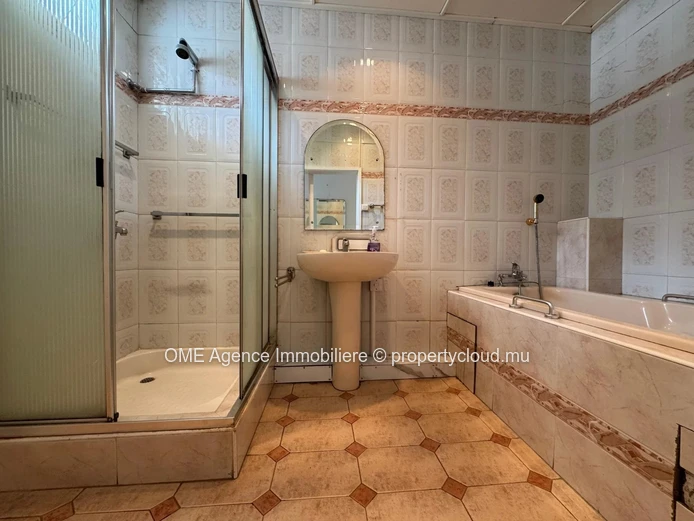 FLOREAL - - magnifique maison - 4 chambres