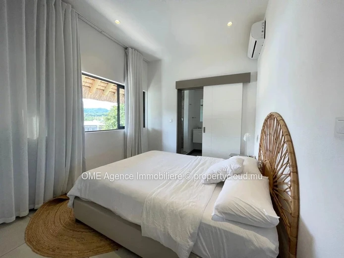 RIVIERE NOIRE -  Beautiful seafront penthouse - 4 bedrooms