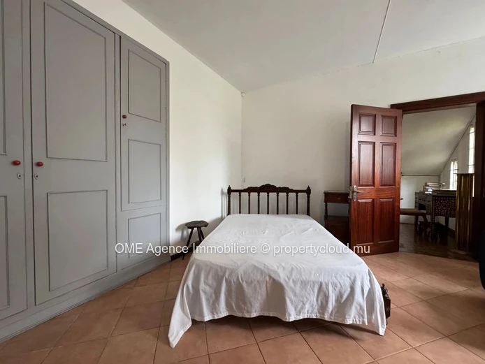 FLOREAL - - magnifique maison - 4 chambres