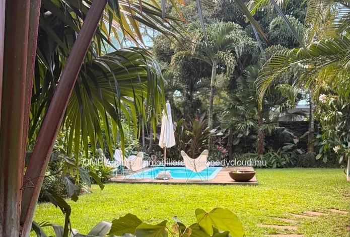 Superbe Maison Familiale Meublée | Piscine, Salle Cinéma & Services Inclus