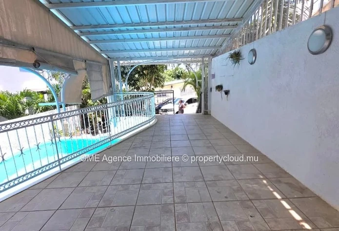 Charmant Duplex avec Piscine Privée à Tamarin