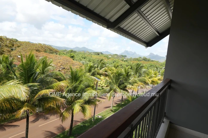 Appartement 3 Chambres avec Terrasse et Vue Montagne