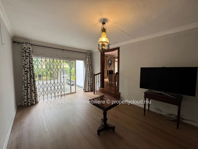 FLOREAL - - magnifique maison - 4 chambres
