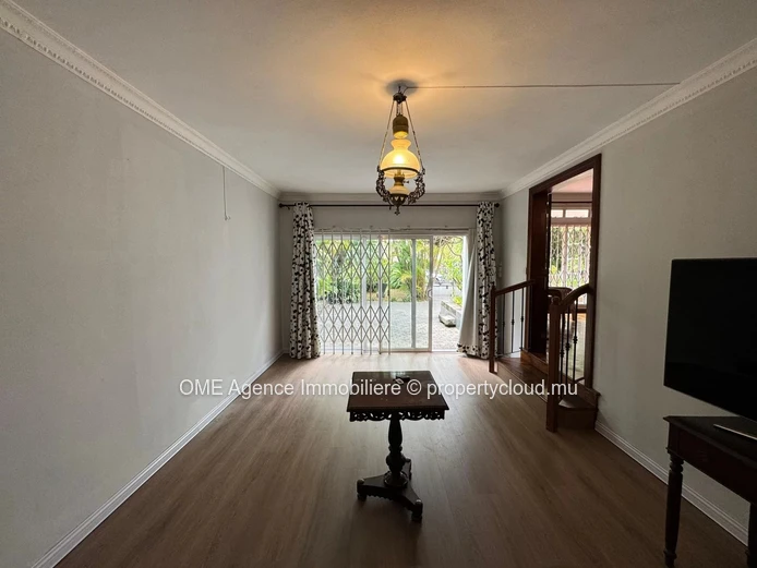 FLOREAL - - magnifique maison - 4 chambres