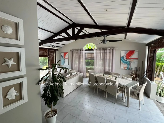 Maison de caractère avec studio indépendant, piscine & équipements écologiques