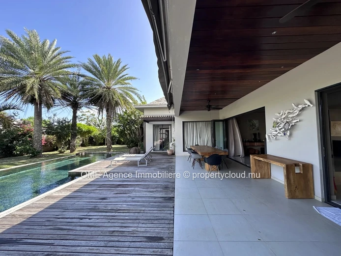 GRAND BAIE - Villa de haut standing entouree de nature - 5 chambres