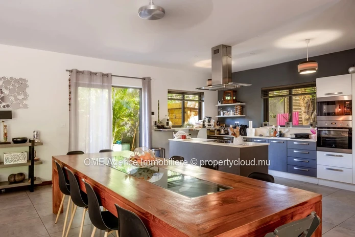 LA PRENEUSE - Votre oasis privée, superbe villa de 5 chambres