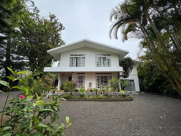 FLOREAL - - magnifique maison - 4 chambres