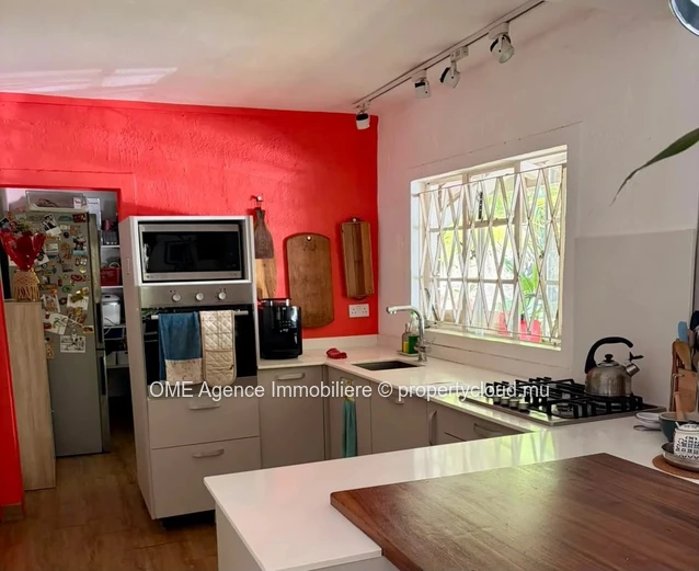 Superbe Maison Familiale Meublée | Piscine, Salle Cinéma & Services Inclus