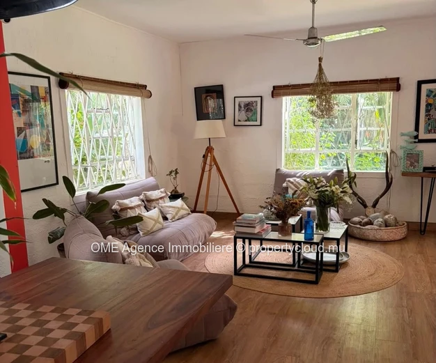 Superbe Maison Familiale Meublée | Piscine, Salle Cinéma & Services Inclus