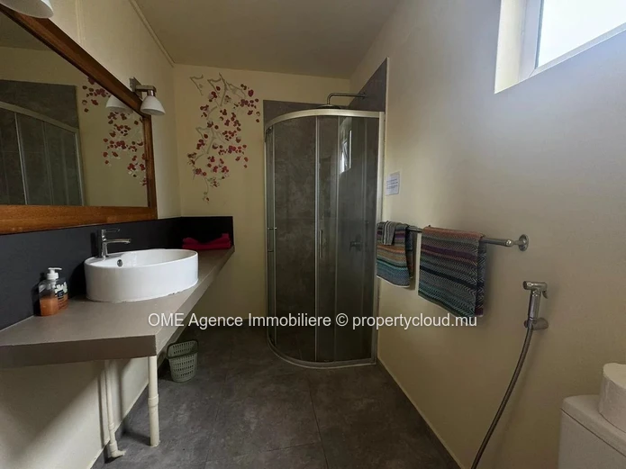 Immeuble de 6 studios avec rooftop panoramique – Opportunité d’investissement accessible aux étrangers