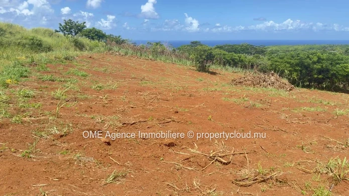 Terrain d’exception avec vue panoramique à Baie du Cap